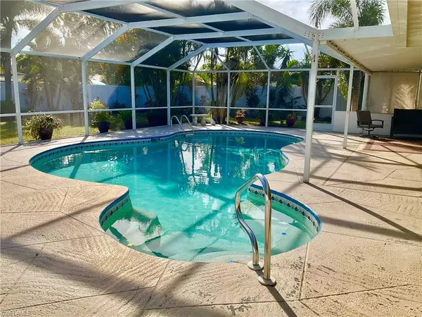 North Fort Myers, FL 33903-4623,4636 Forest Glen Dr