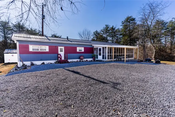 7148 Rock Dr, Three Springs, PA 17264-8063