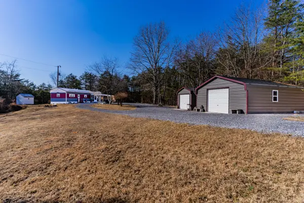 7148 Rock Dr, Three Springs, PA 17264-8063