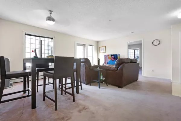 Calgary, AB T1Y 7L2,6818 Pinecliff Grv NE #3117