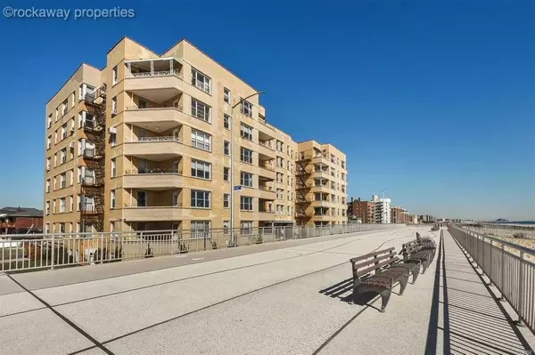 121-16 Ocean Promenade #6C, Rockaway Park, NY 1169