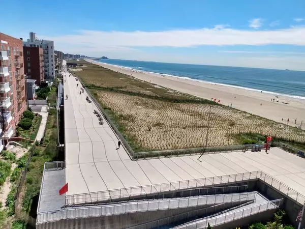 Rockaway Park, NY 1169,121-16 Ocean Promenade #6C