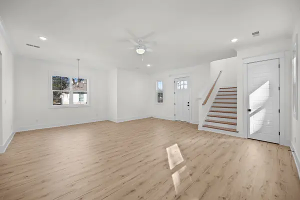 219 Clay St, Jackson, TN 38301-5205