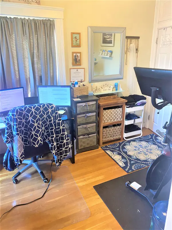 106 L St ##3, South Boston, MA 02127-3171