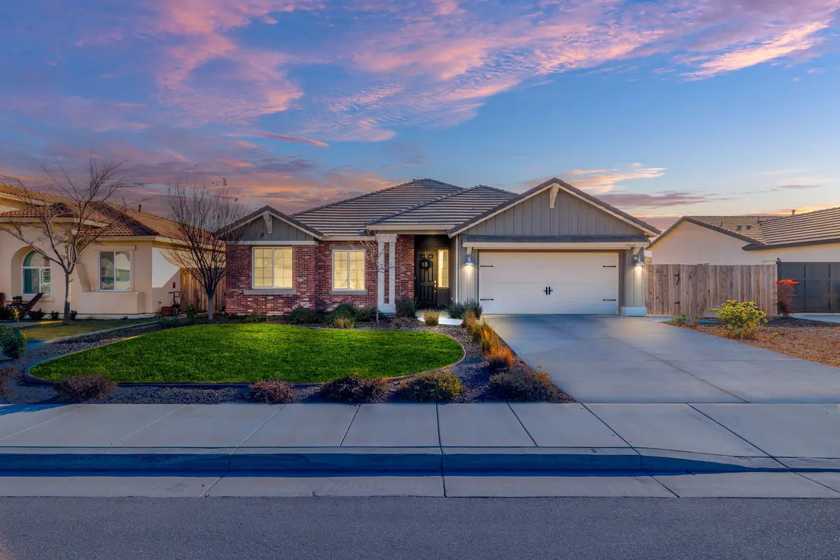 15049 Mahogany Ct, Bakersfield, CA 93314-9377