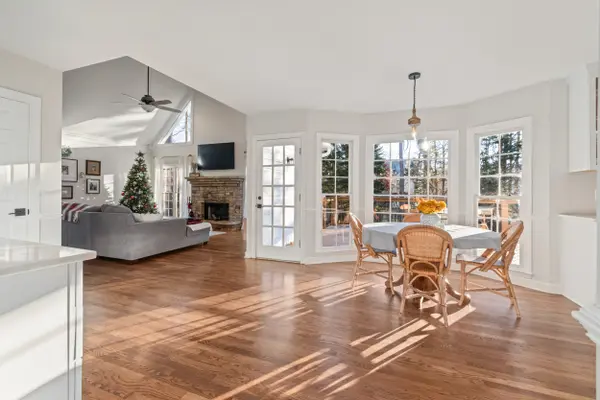 1701 Crowes Lake Ct NE, Lawrenceville, GA 30043-6905