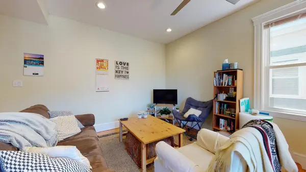 71 Williams St #2, Jamaica Plain, MA 02130-3856