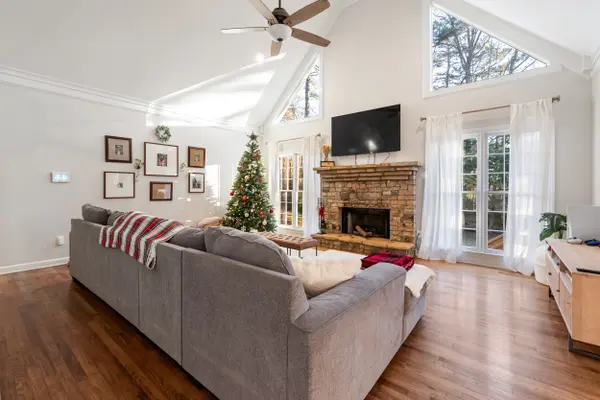 1701 Crowes Lake Ct NE, Lawrenceville, GA 30043-6905