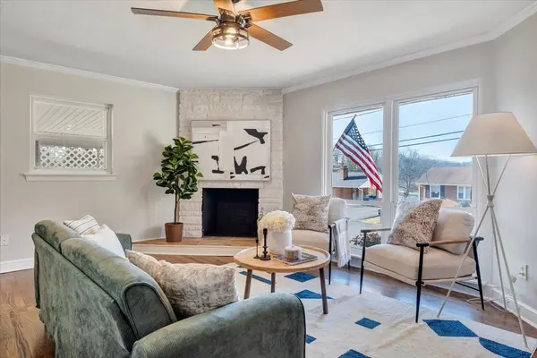 3520 Robyn Rd SW, Roanoke, VA 24015-4426