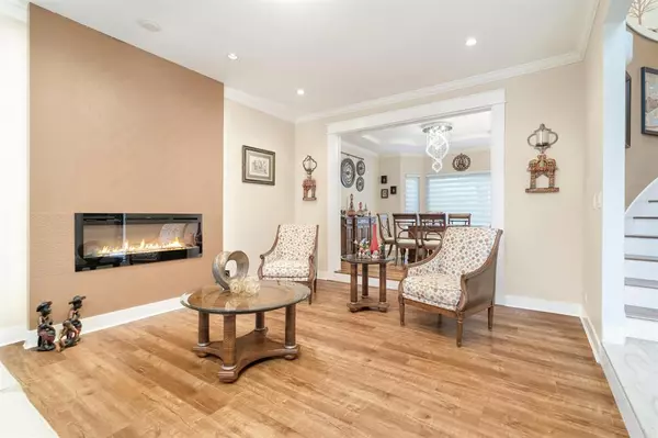 14809 26 Avenue South Surrey White Rock V4P 1N6