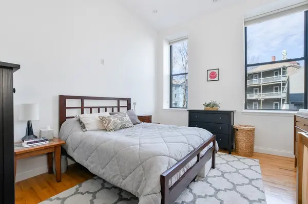 11 Wyman St #2D, Jamaica Plain, MA 02130-1975