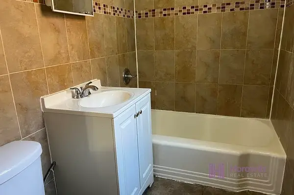 43-08 25th Ave #3L, Astoria, NY 11103
