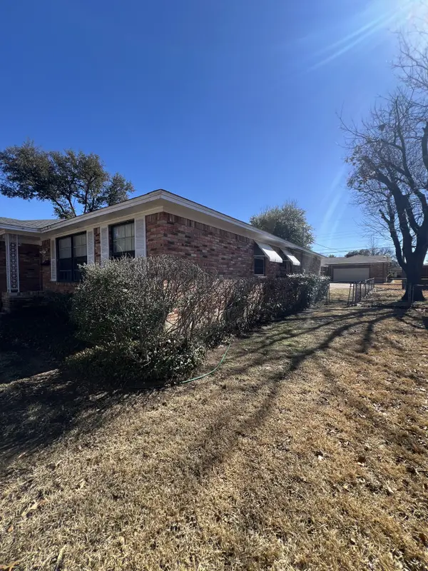 5706 Hillcroft St, Dallas, TX 75227-1537