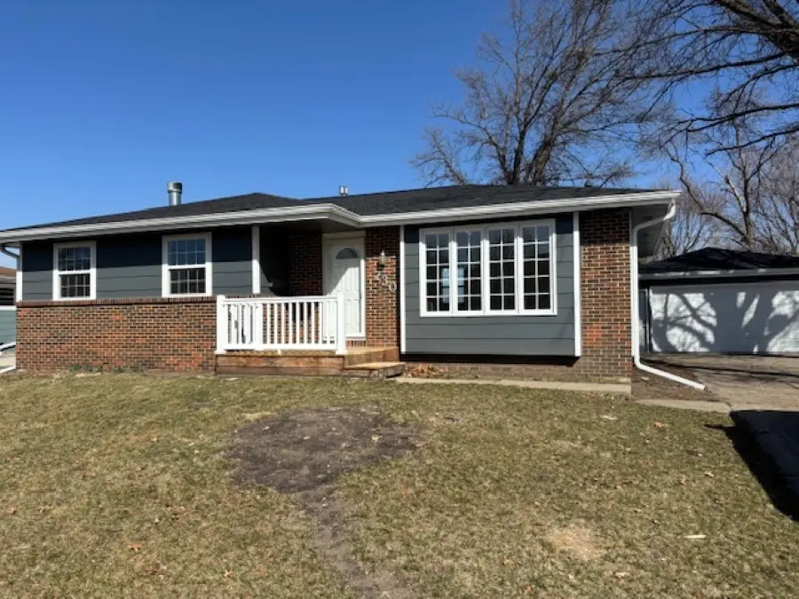 730 SE Uehlamar Dr, Ankeny, IA 50021-3327