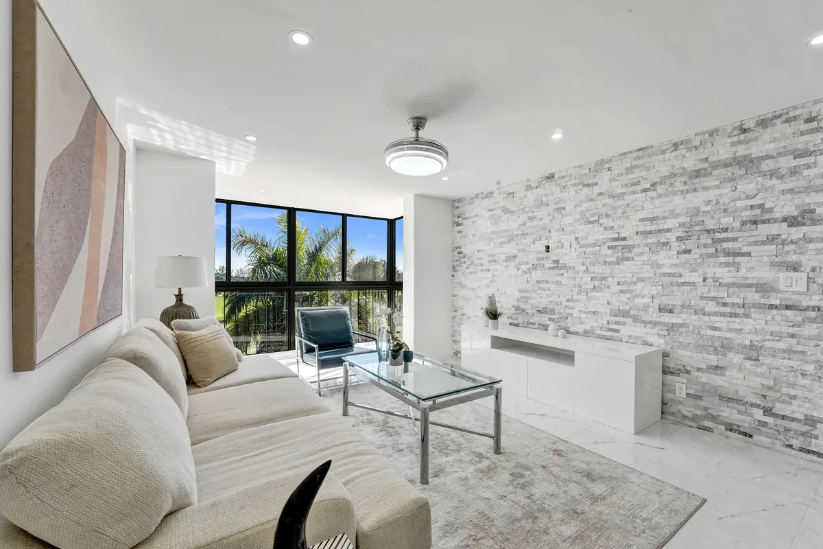 8900 Washington Blvd #506A, Pembroke Pines, FL 33025-1500