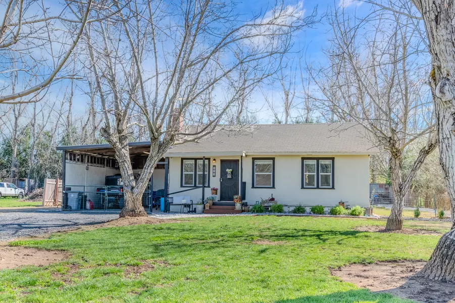 522 Cowee Ave, Gridley, CA 95948-9752