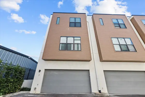 4810 W McElroy Ave #7, Tampa, FL 33611-3208
