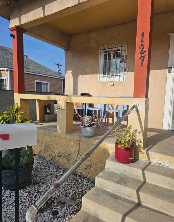 127 E Avenue 45, Los Angeles, CA 90031-1308