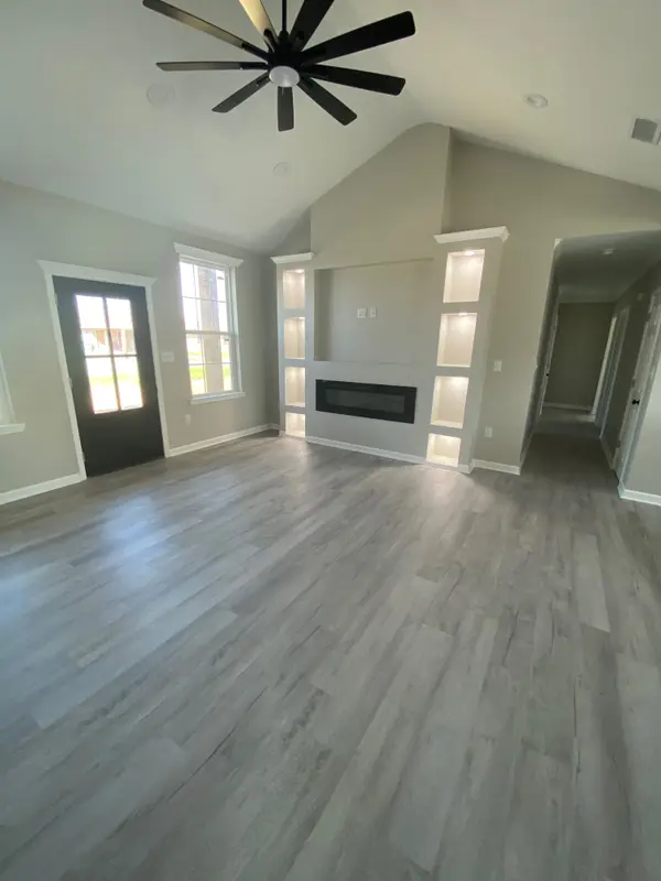 220 Garnet Dr, Opelousas, LA 70570-1260