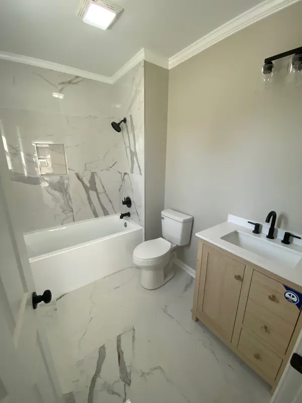 220 Garnet Dr, Opelousas, LA 70570-1260