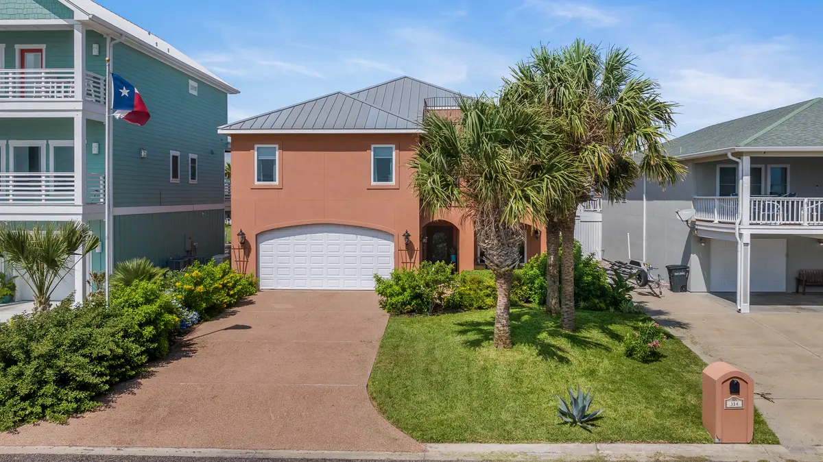 314 Bayview Dr, Aransas Pass, TX 78336-6700