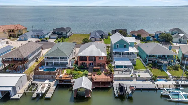 314 Bayview Dr, Aransas Pass, TX 78336-6700