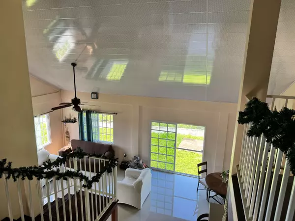 Cayo,,4 bedroom home with country side views