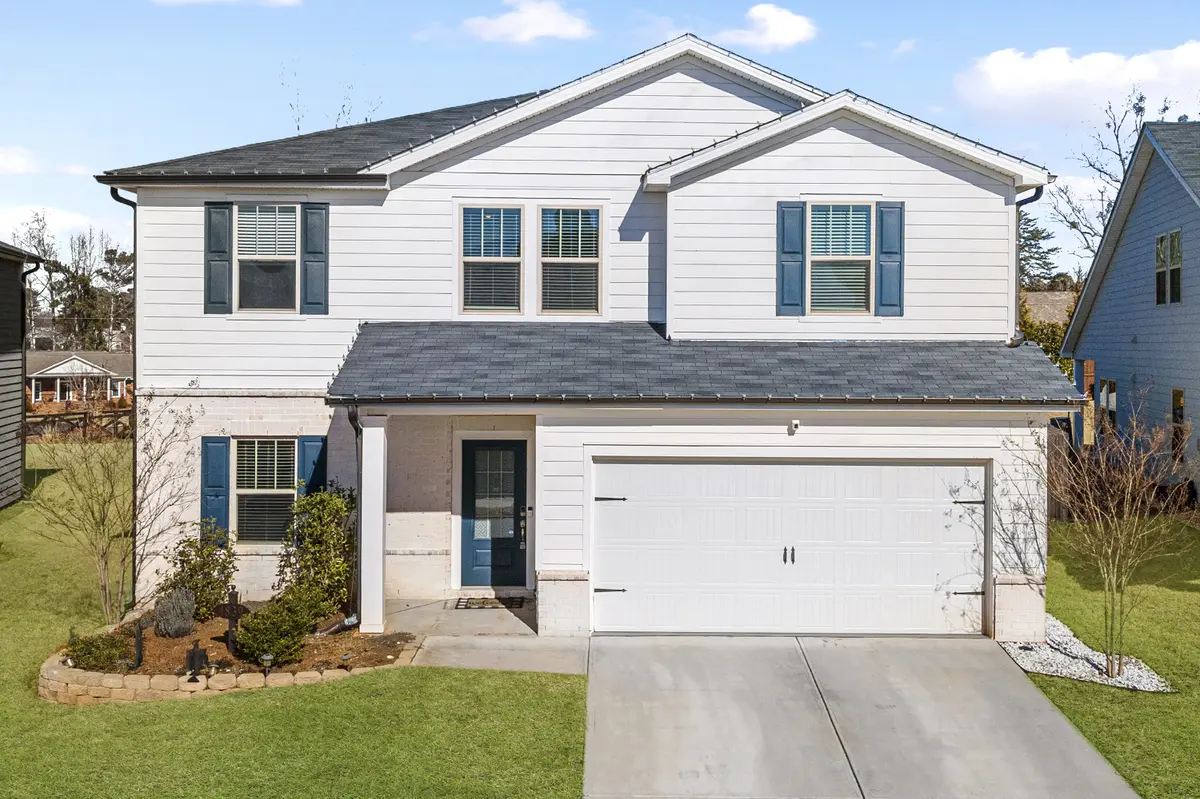 4839 Dufour Dr, Lilburn, GA 30047-6544