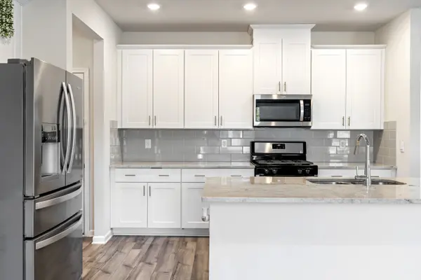 4839 Dufour Dr, Lilburn, GA 30047-6544