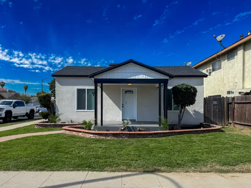 5531 Linden Ave, Long Beach, CA 90805-5471