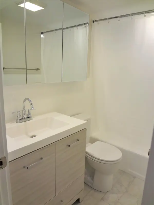 4 Brown Ter #2, Jamaica Plain, MA 02130-2886