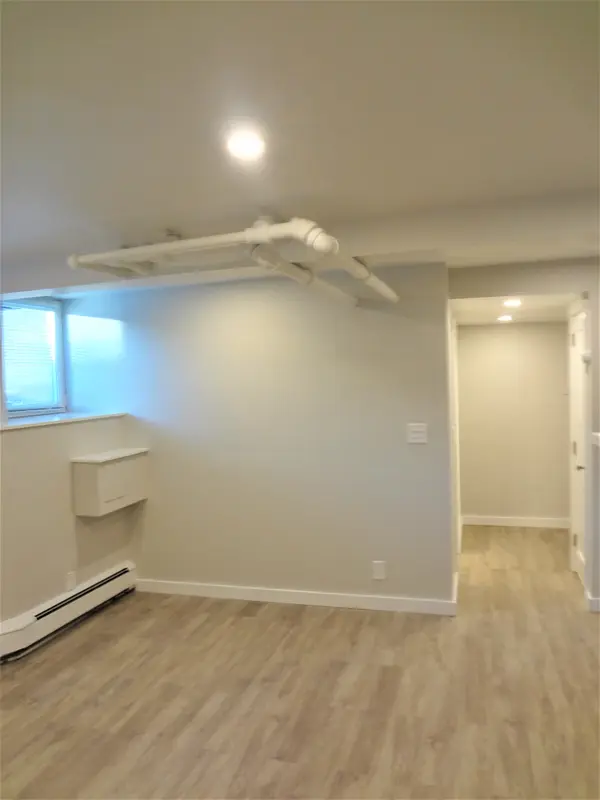 4 Brown Ter #2, Jamaica Plain, MA 02130-2886