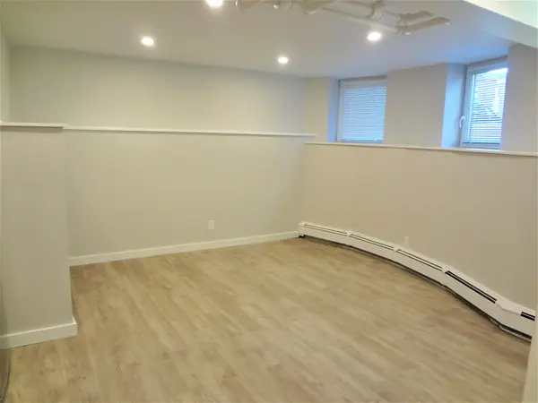 4 Brown Ter #2, Jamaica Plain, MA 02130-2886
