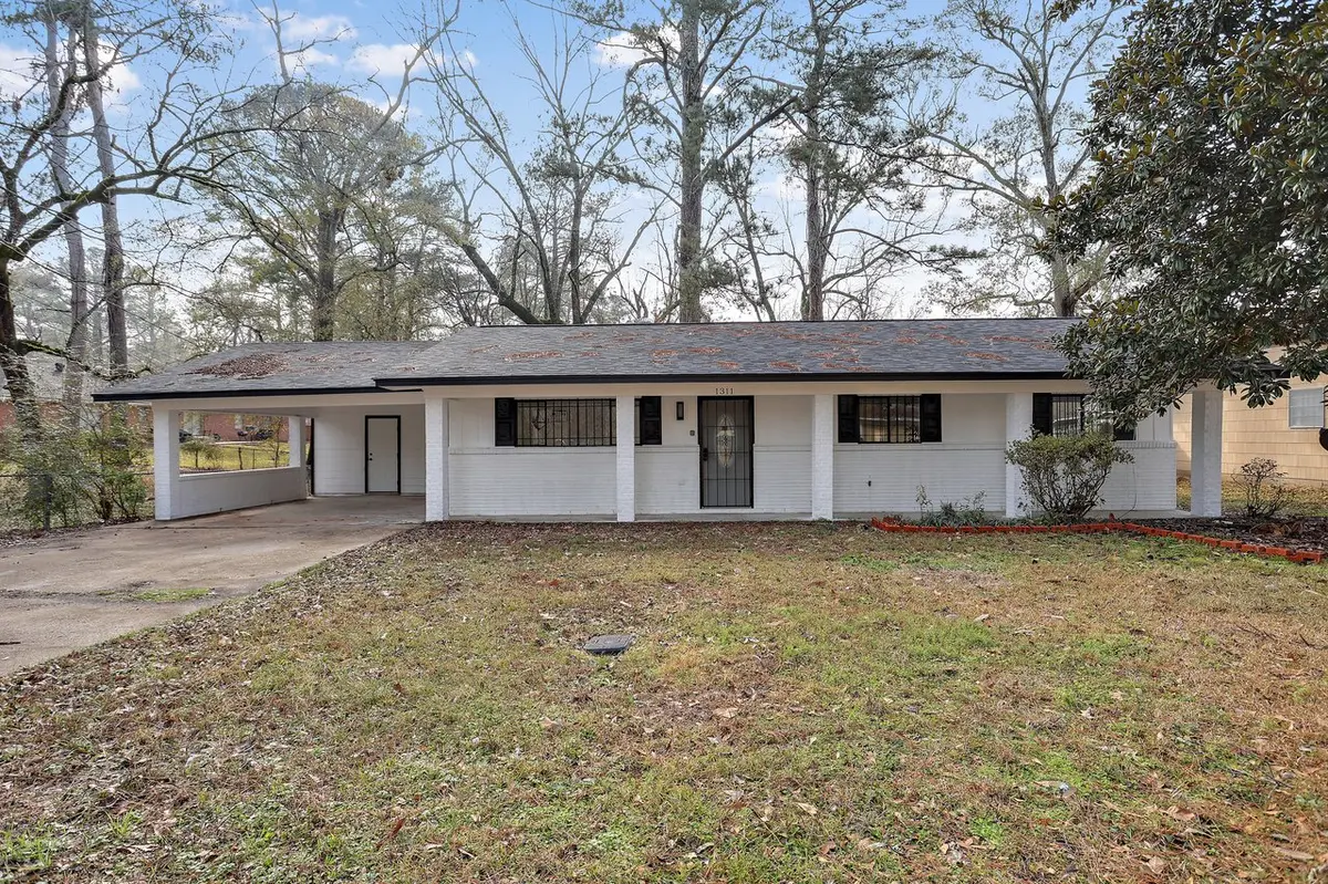 1311 Sharon Dr, Jackson, MS 39204-4554