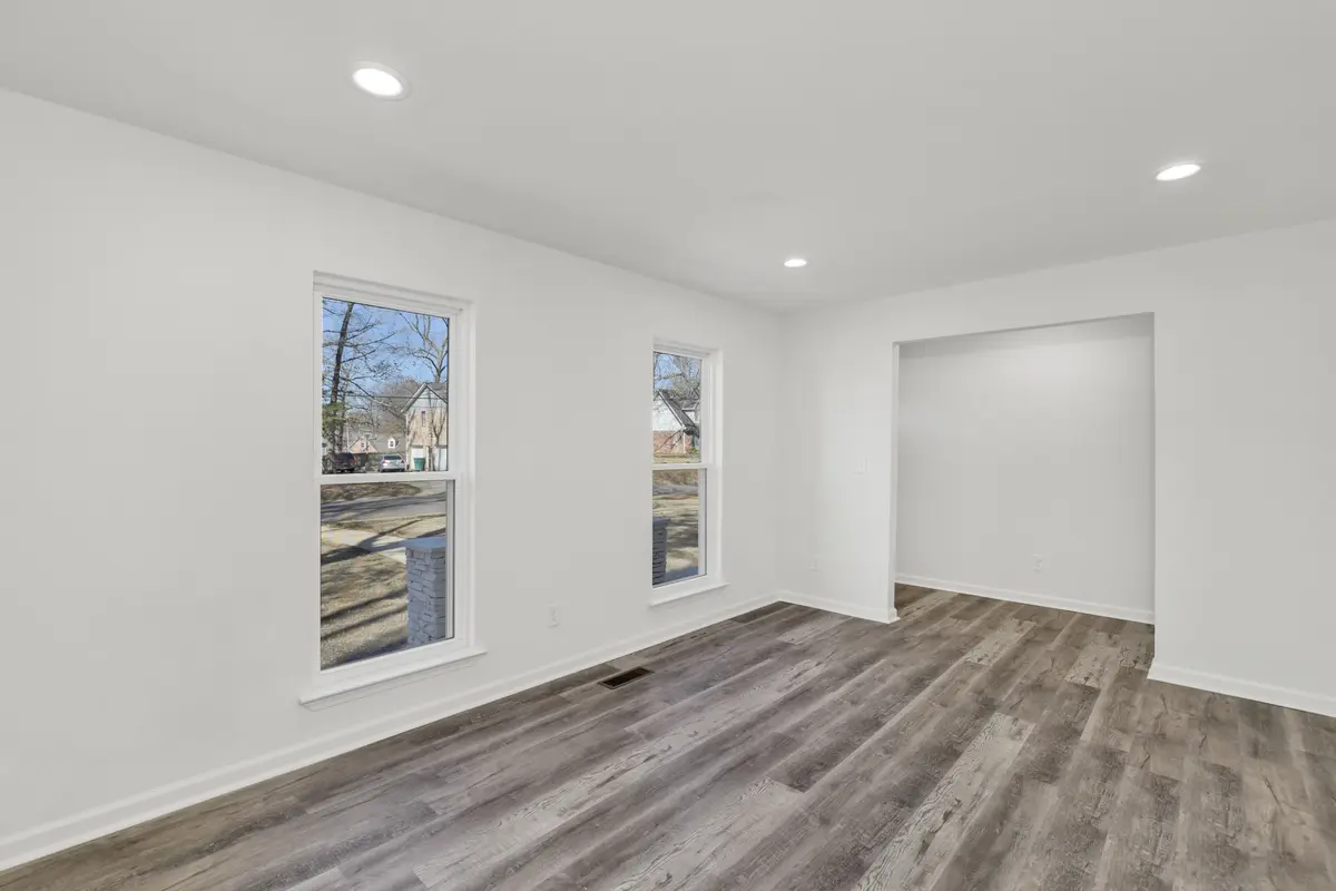 727 13th Ct, Pleasant Grove, AL 35127-3411