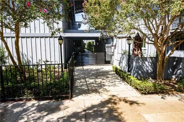 5447 Zelzah Ave #116, Encino, CA 91316-2216