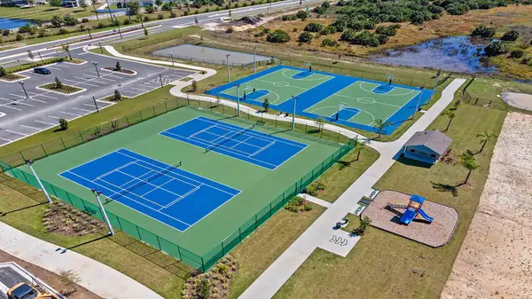 2737 Flushing Dr, Apopka, FL 32703-0069