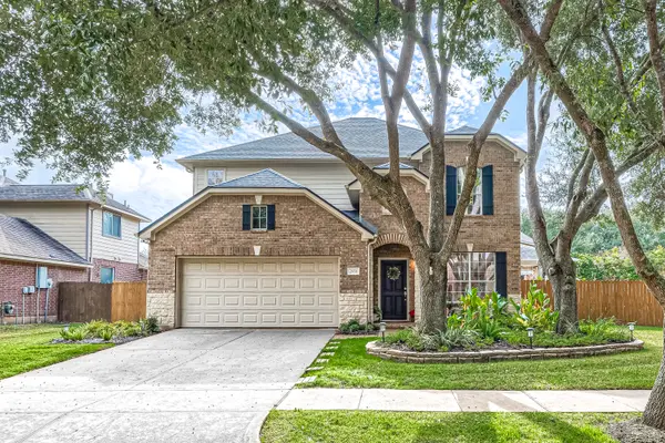 2931 Five Oaks Dr, Missouri City, TX 77459-6503