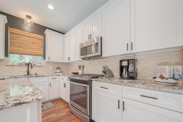 2931 Five Oaks Dr, Missouri City, TX 77459-6503
