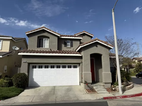 28252 Cedar Ln, Santa Clarita, CA 91350-4433