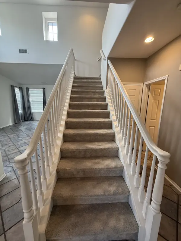 28252 Cedar Ln, Santa Clarita, CA 91350-4433