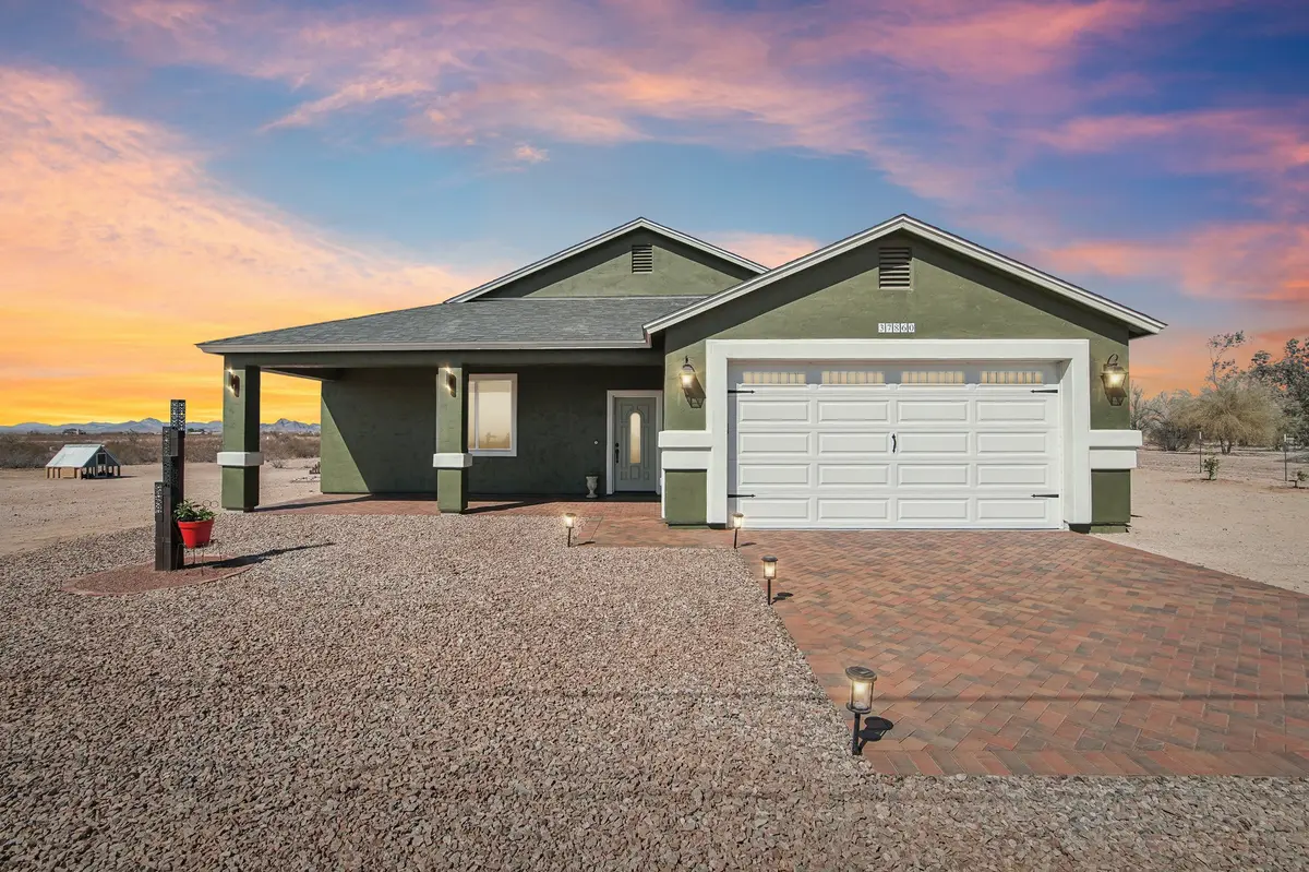 37860 W Minnezona Ave, Tonopah, AZ 85354
