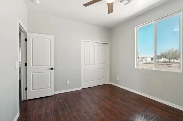 37860 W Minnezona Ave, Tonopah, AZ 85354
