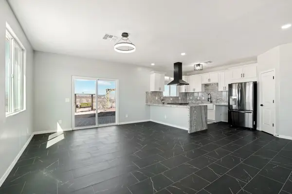 37860 W Minnezona Ave, Tonopah, AZ 85354