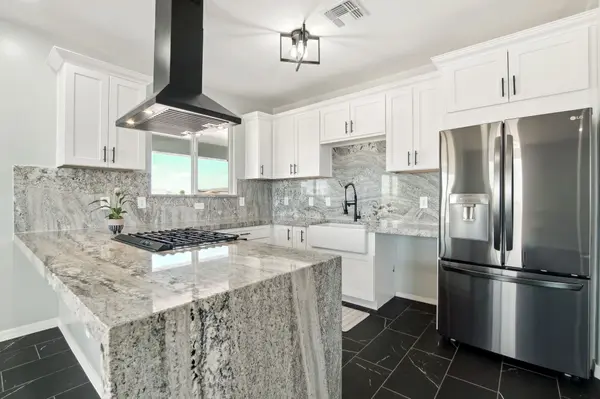 37860 W Minnezona Ave, Tonopah, AZ 85354