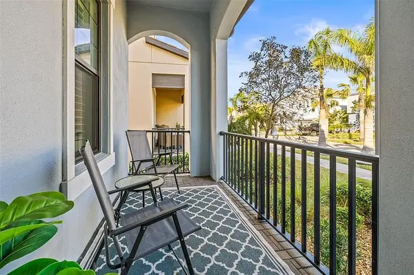 1021 Seagrape Dr, Ruskin, FL 33570-3057