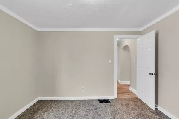 2154 White Ave, Indianapolis, IN 46202-1139