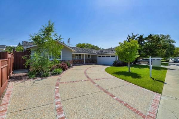 1670 Cherry Grove Dr., 