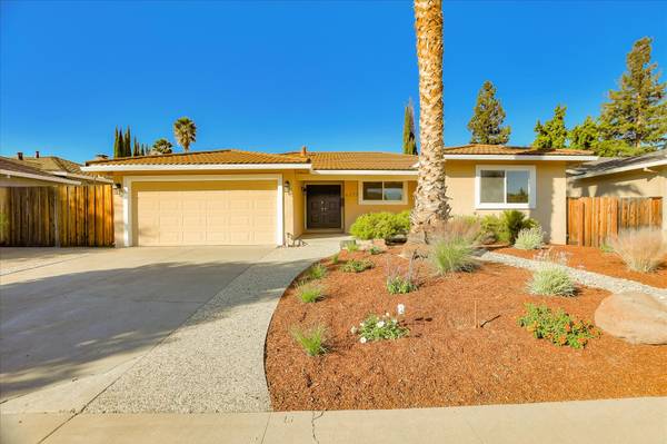 6277 Desert Flame Dr, San Jose, CA 95120