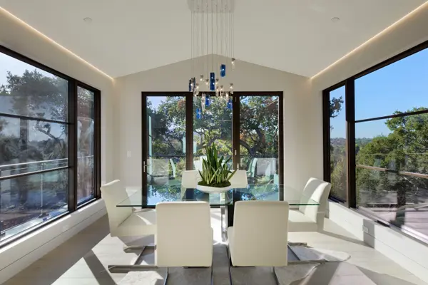 12175 Edgecliff Pl, Los Altos Hills, CA 94022